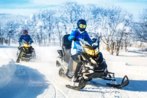 tips for avoiding snowmobiling injuries