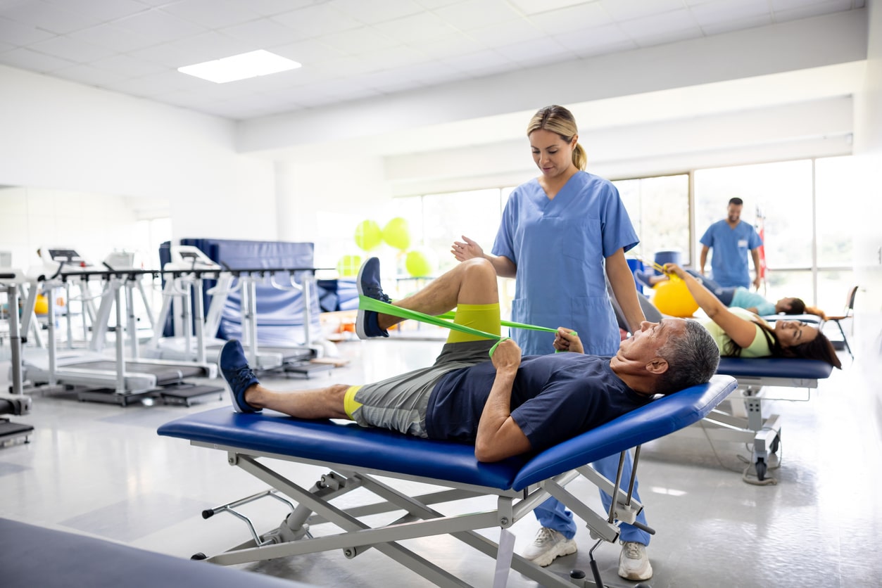 Pros and Cons of Double Knee Replacement